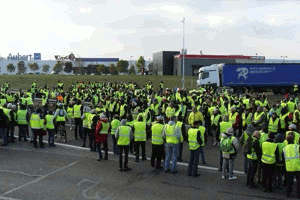 yellow vest gilets jaunes