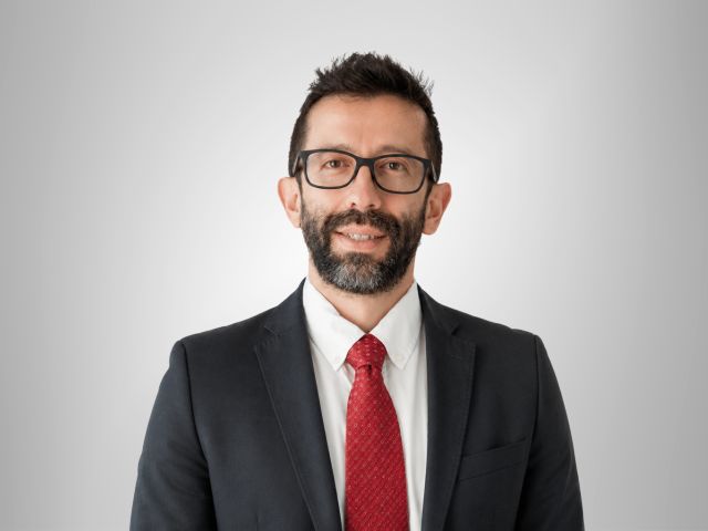 Mandarin Re : Andrés Obando