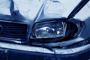 L'IA pour évaluer les dommages automobile à partir d’une photo