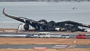 Two planes collided at Tokyo airport