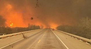 Texas ravaged by wildfires